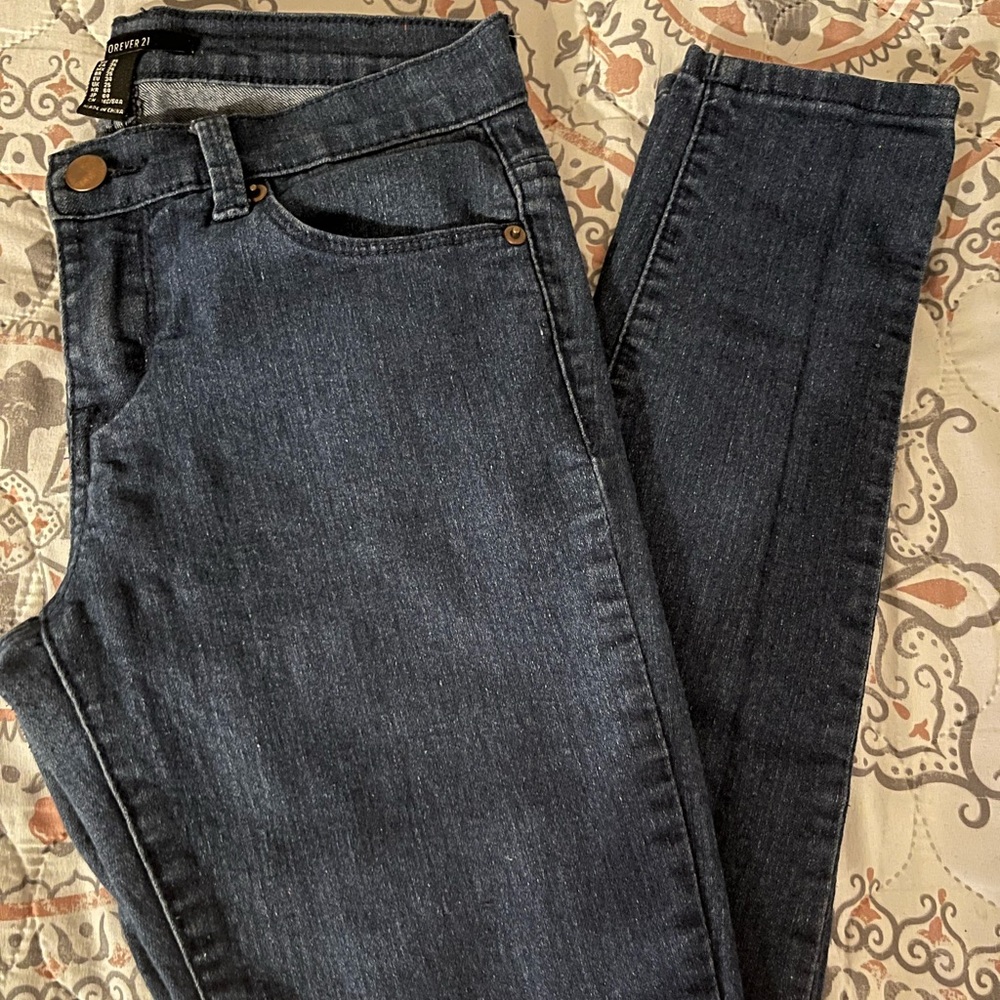 Forever 21 Jeans Size 25 NEVER WORN